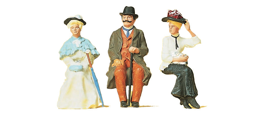 Preiser 45056 G Scale Seated Travelers Figure Set