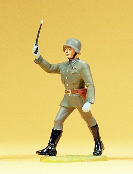 Preiser 56080 1:25 Wehrmacht Honor Guard Figure