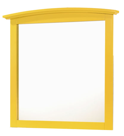 Elegant Wall Mirror by Couch.com