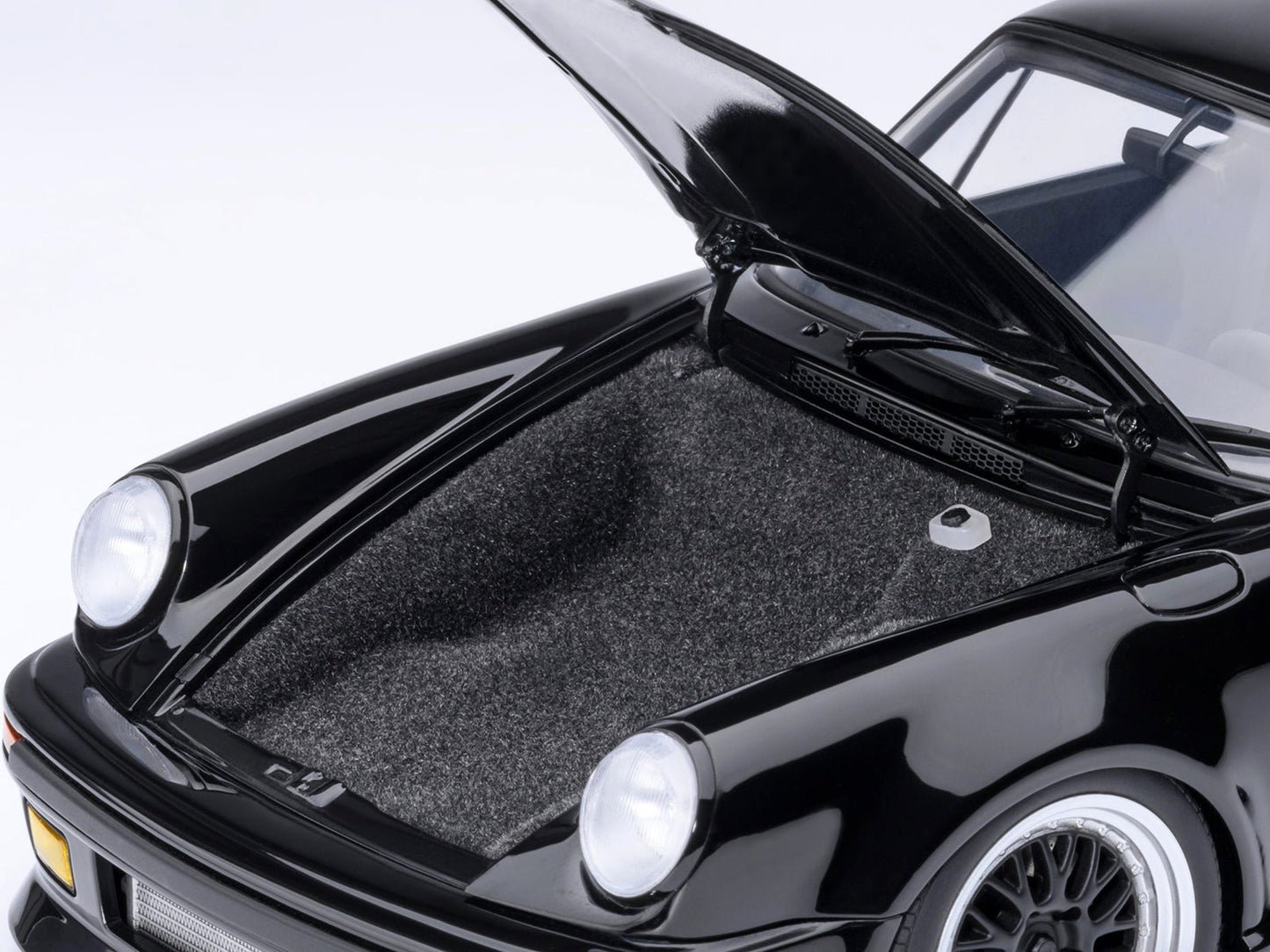 Porsche 911 (930) Turbo "Blackbird" Black "Wangan Midnight - Comic #1 Version" Manga 1/18 Model Car by Autoart