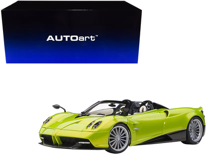 Pagani Huayra Roadster Verde Firenze Green Metallic and Carbon with Luggage Set 1/18 Model Car by Autoart  free shipping USA