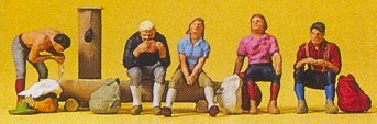 Preiser 10443 HO Scale Recreation & Sports Hikers at Spring