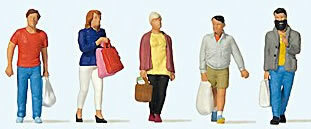 Preiser 10673 HO Scale Shoppers pkg(5)