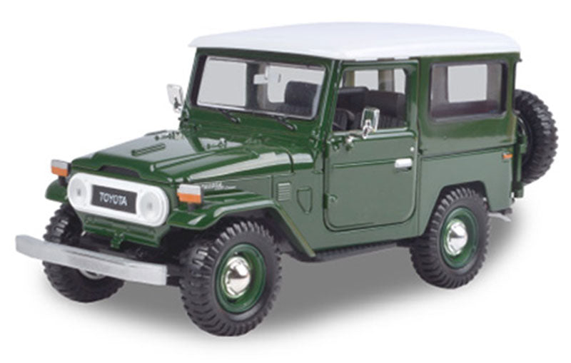 Motormax 79323PTM 1/24 Toyota FJ40, Green - Platinum Collection