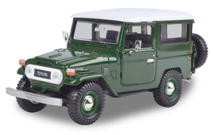 Motormax 79323PTM 1/24 Toyota FJ40, Green - Platinum Collection