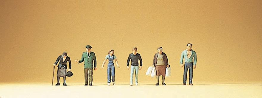 Preiser 79111 N Scale Passers-By with Policeman Set