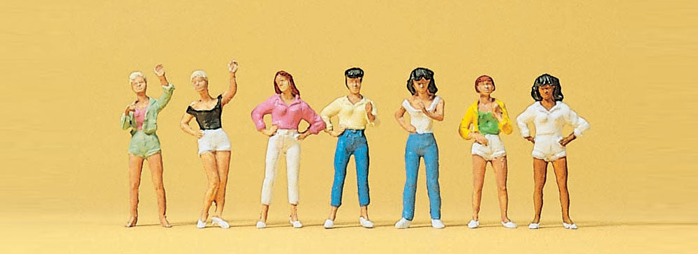 Preiser 10258 HO Scale Girls Pedestrian Figure Set