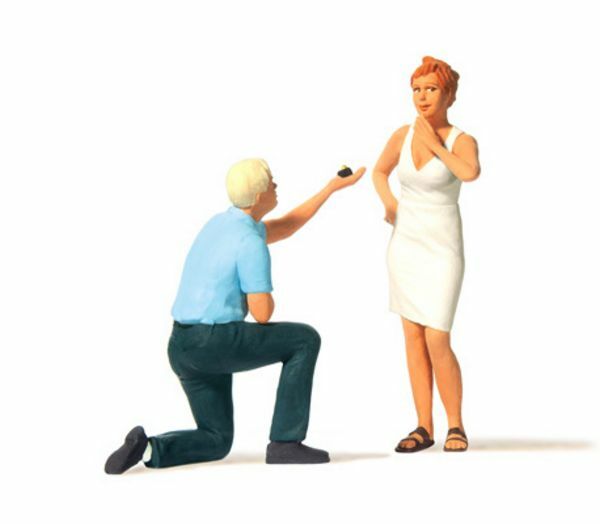 Preiser 44932 G Scale Marriage Proposal pkg(2)
