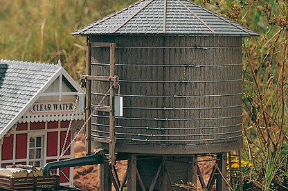 Piko 62210 G Scale Rio Grande Water Tower Building Kit