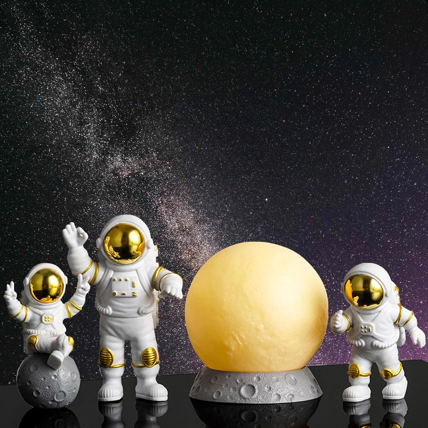 Hyperdrive 4Pcs Astronaut Figurine