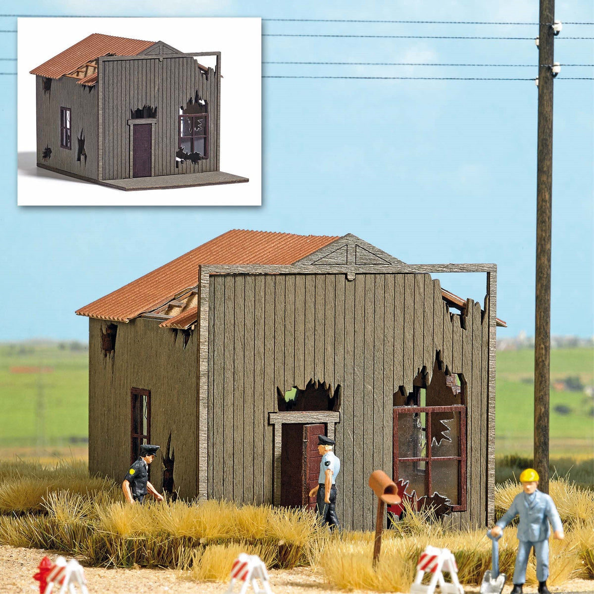 Busch 9718 HO Scale Dilapidated North American House Kit