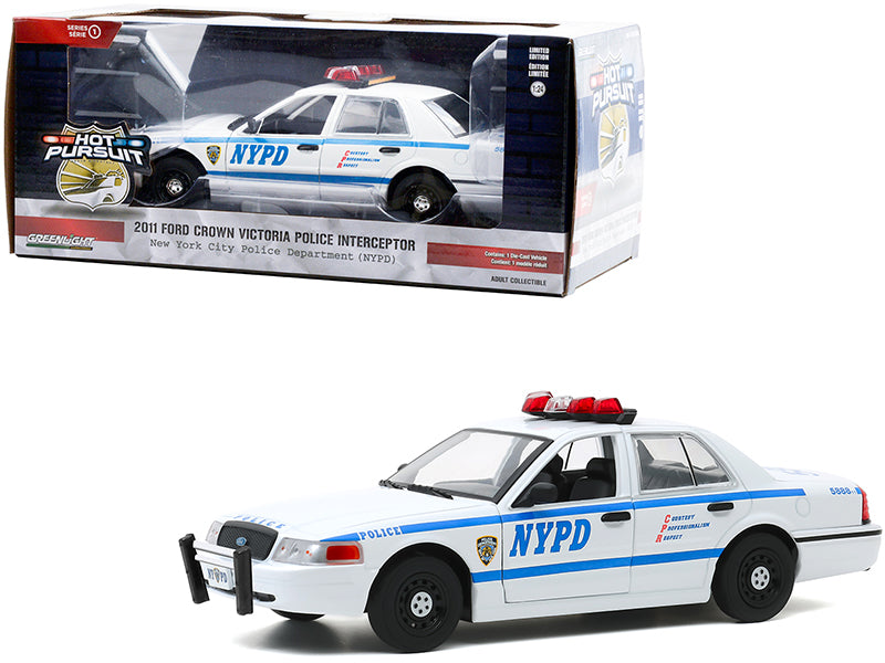 2011 Ford Crown Victoria Police Interceptor "New York City Police Department" (NYPD) White "Hot Pursuit" Series 1/24 Diecast Model Car by Greenlight  free shipping USA