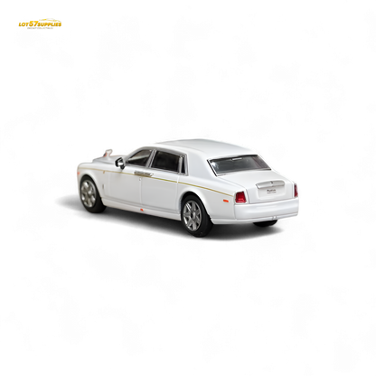 Street Weapon Rolls-Royce Phantom VII White 1:64