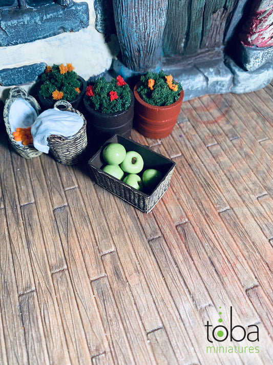 Toba Miniatures 1055 1/12 Scale Green Apples (5)