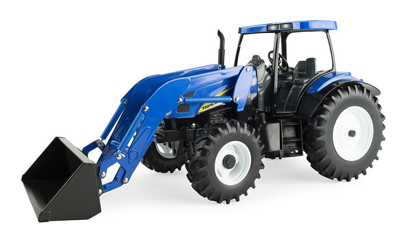 Ertl 13988 1/16 Scale New Holland T6070 Tractor