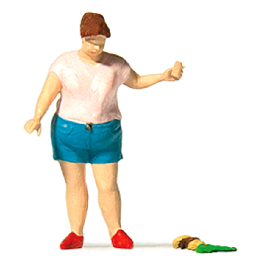 Preiser 28232 HO Scale Woman Dropped Her Burger Figure
