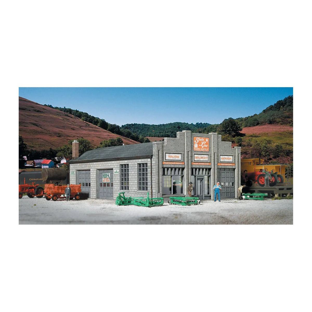 Walthers Cornerstone 2912 HO Scale State Line Farm Supply Kit