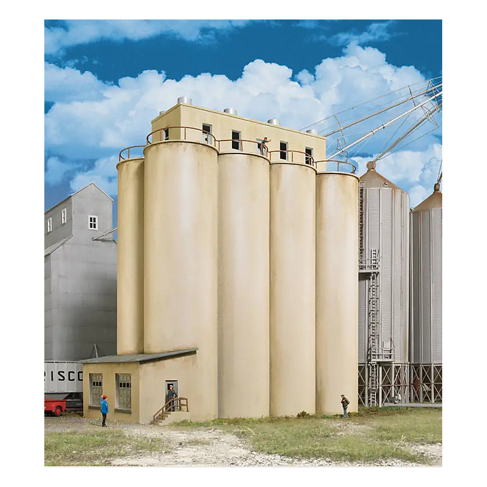 Walthers Cornerstone 933-2942 HO Grain Head House w/Silos Kit