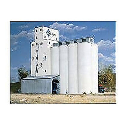 Walthers Cornerstone 933-3022 HO ADM Concrete Grain Elevator Kit