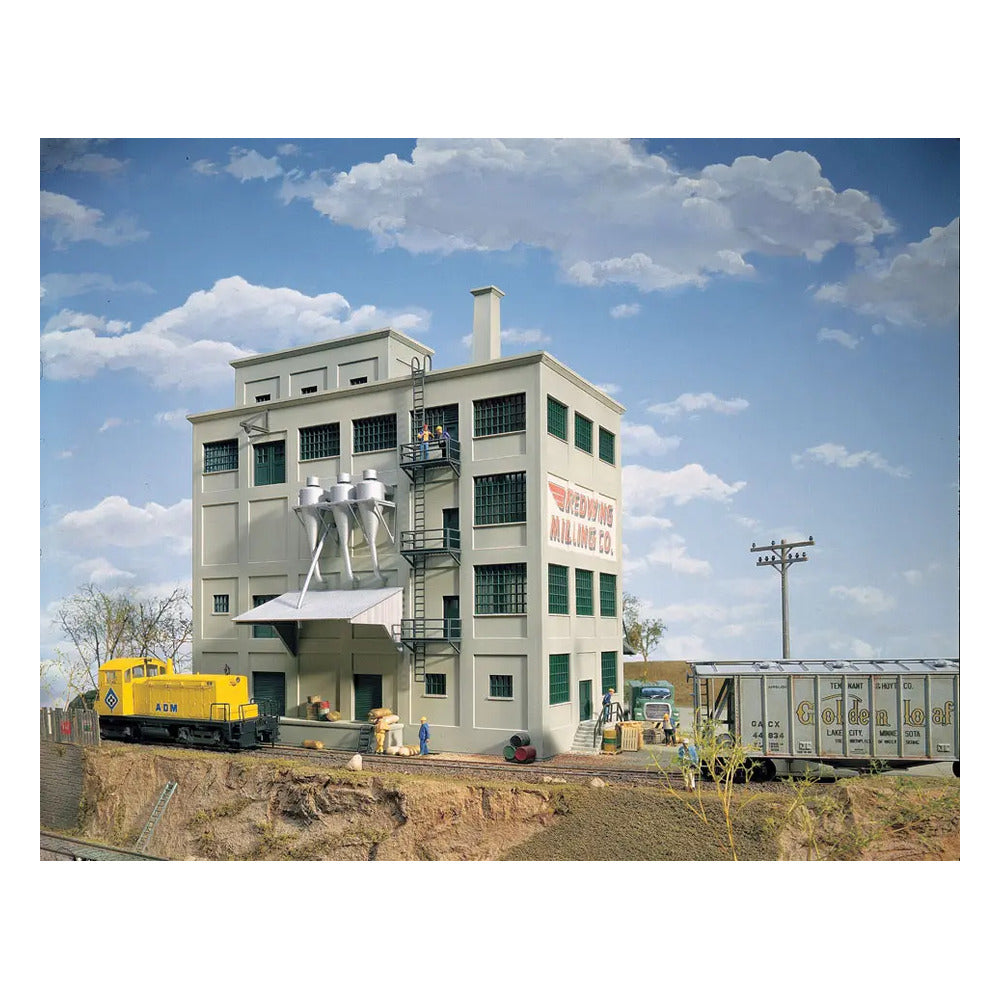 Walthers Cornerstone 3026 HO Scale Red Wing Milling Co Kit