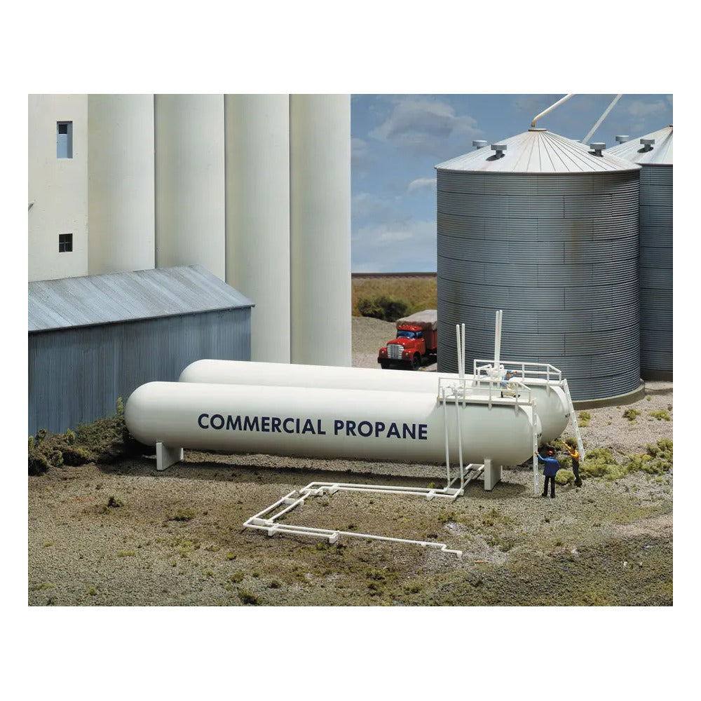 Walthers Cornerstone 3129 HO Propane Tanks Kit