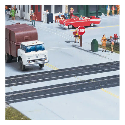 Walthers Cornerstone 933-3137 HO Rubber Mat Grade Crossing Kit