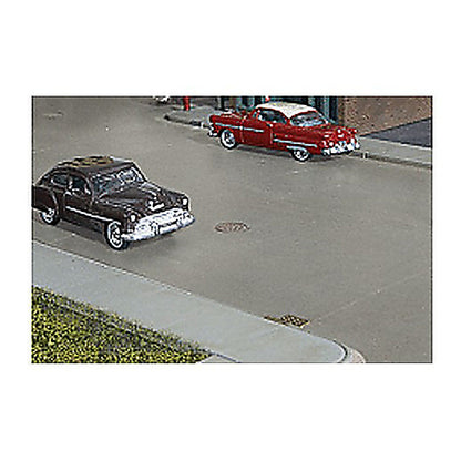 Walthers Cornerstone 933-3155 HO Concrete Street Straights pkg(10)