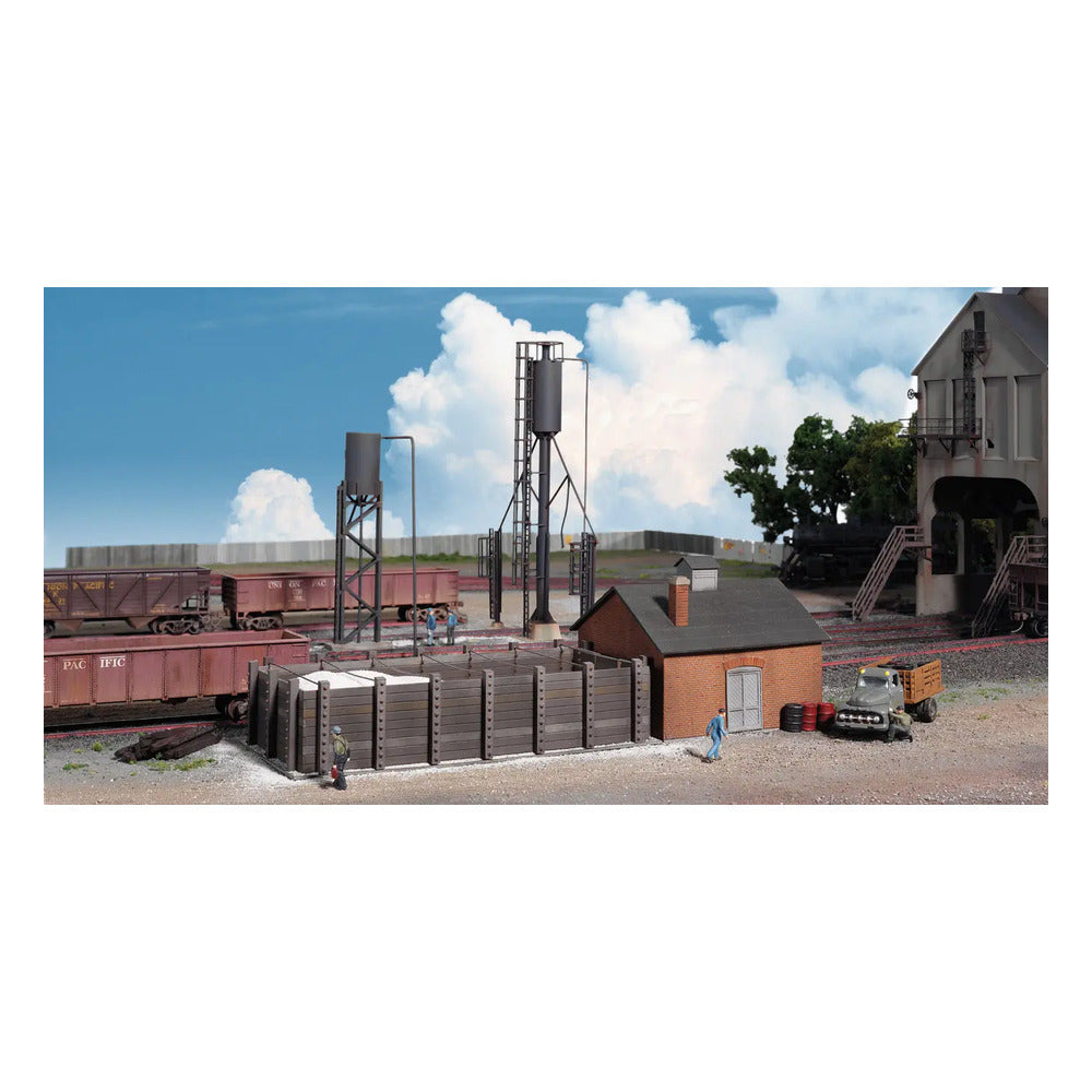 Walthers Cornerstone 933-3182 HO Sanding Towers & Drying House Kit