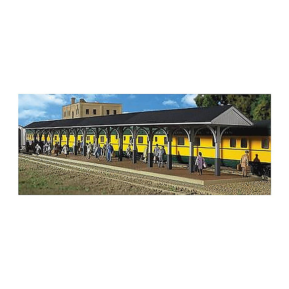 Walthers Cornerstone 3188 HO Wood Station Shed and Platform Kit