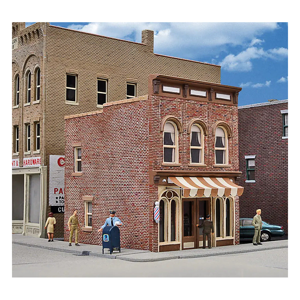 Walthers Cornerstone 3471 HO Vic's Barber Shop Kit