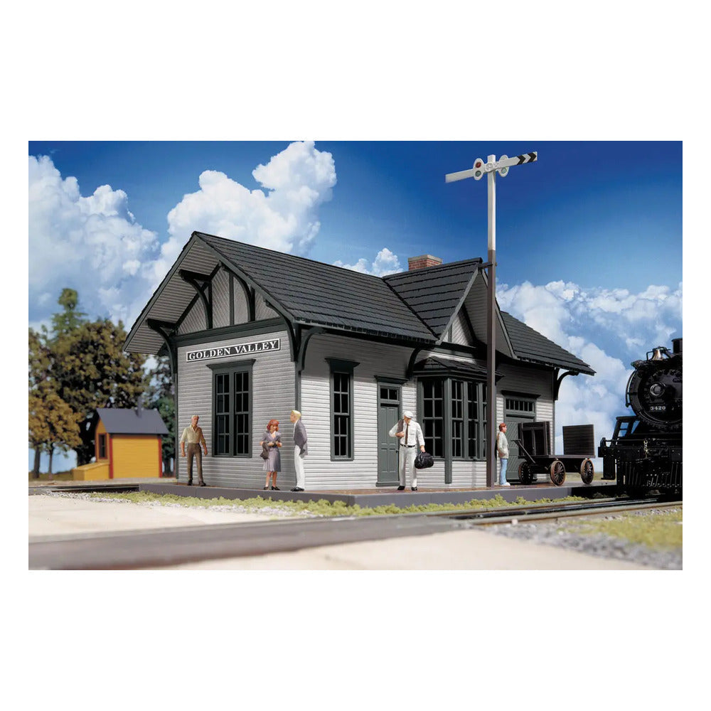 Walthers Cornerstone 3532 HO Golden Valley Depot Kit