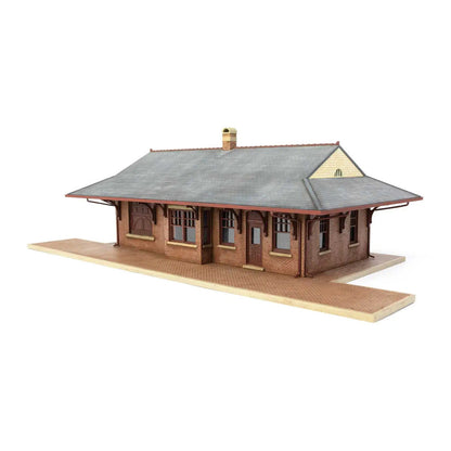 Walthers Cornerstone 933-3553 HO Pennsylvania Brick Station Kit