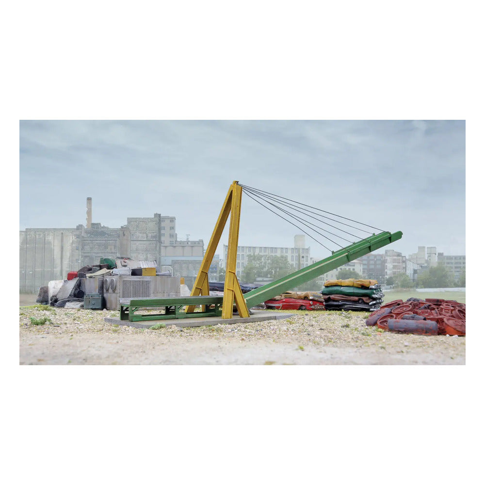 Walthers Cornerstone 933-3645 HO Scrap Yard Conveyor Kit