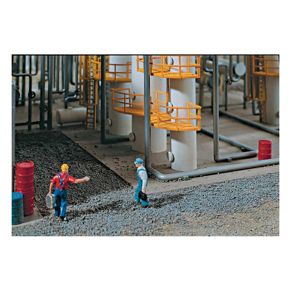 Walthers Cornerstone 933-3705 HO United Petroleum Refining Kit