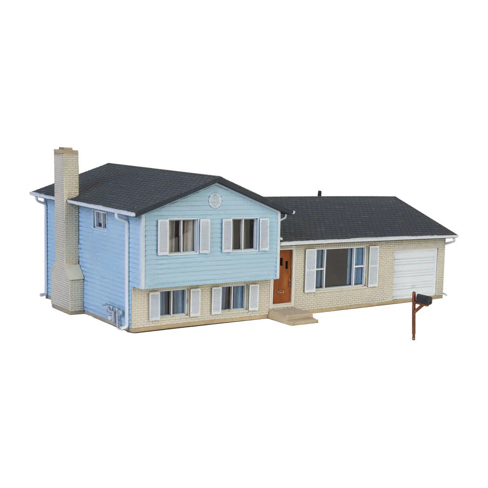 Walthers Cornerstone 933-3794 HO Split-Level House Kit