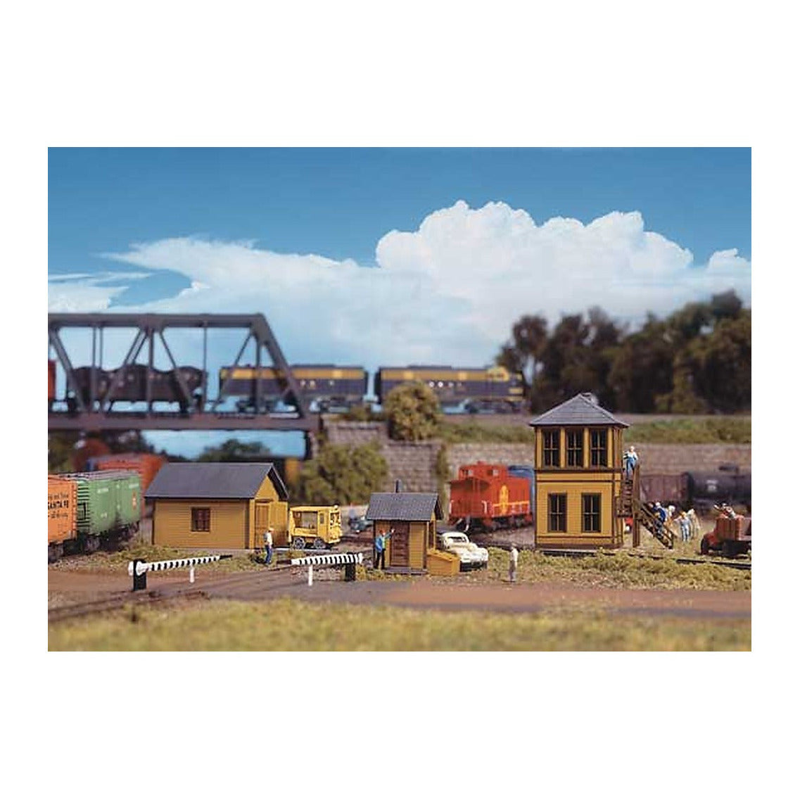 Walthers Cornerstone 3852 N Trackside Structures Set Kit