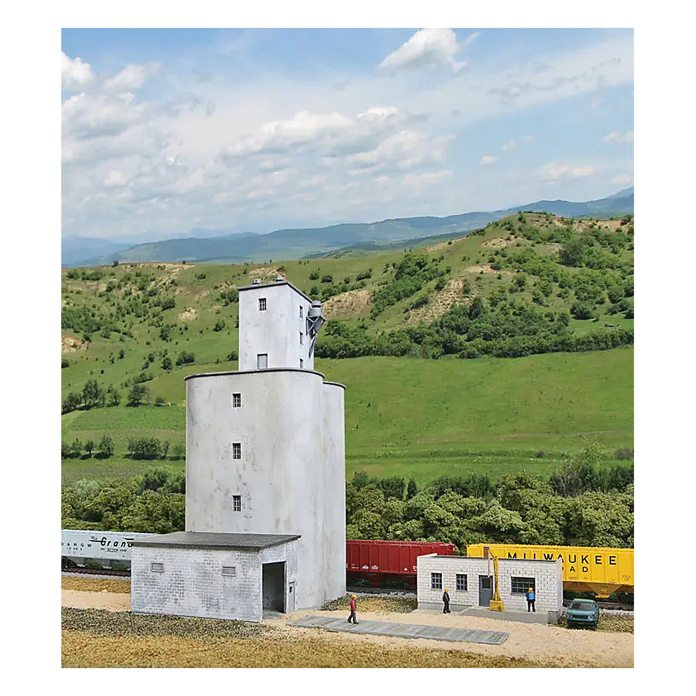 Walthers Cornerstone 933-3860 N Prairie Co-Op Elevator Kit