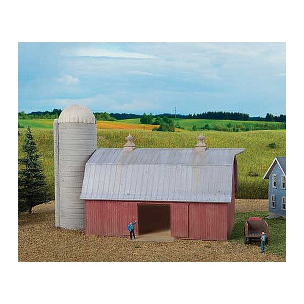 Walthers Cornerstone 3892 N Meadowhead Barn and Silo Kit