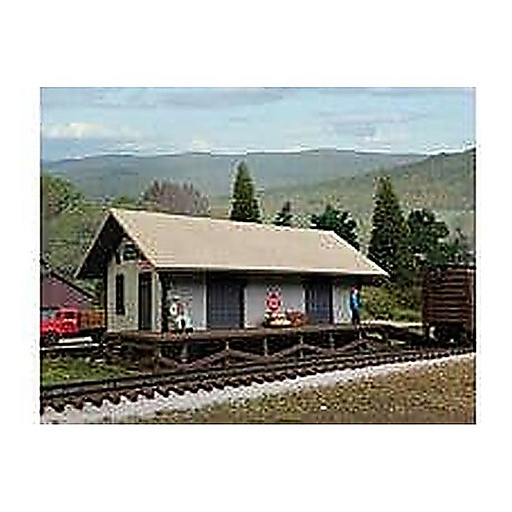 Walthers Cornerstone 933-3895 N Golden Valley Freight House Kit