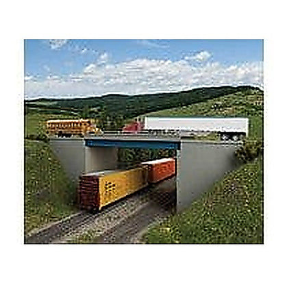 Walthers Cornerstone 933-4565 HO Steel & Concrete Overpass Kit