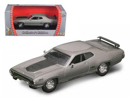 1971 Plymouth GTX 440 6 Pack Silver 1/43 Diecast Model Car by Road Signature  free shipping USA