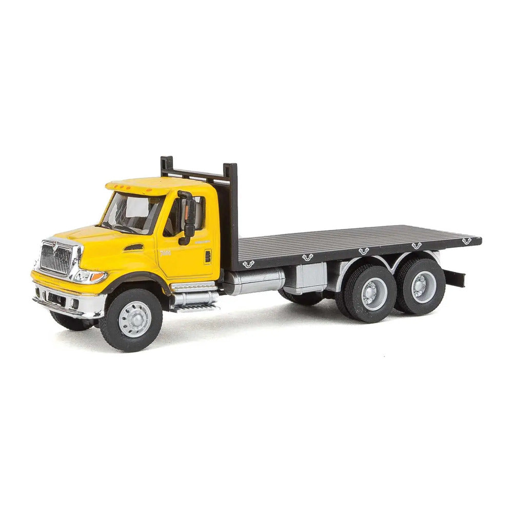 Walthers SceneMaster 949-11653 HO Intl 7600 Flatbed Truck - Yellow
