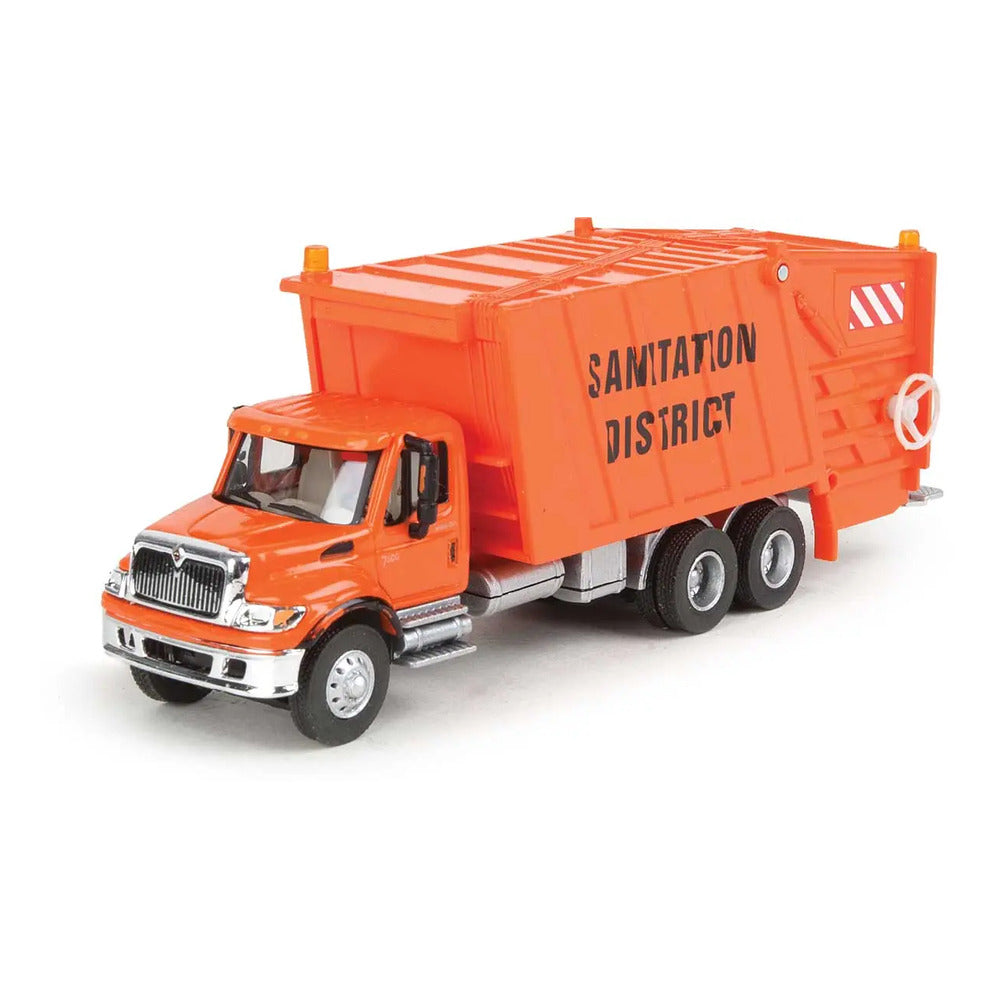 Walthers SceneMaster 11770 HO Int'l 7600 Garbage Truck Orange