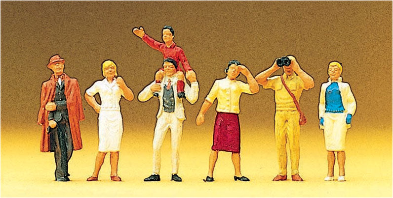 Preiser 10026 HO Scale Standing Spectators Figure Set