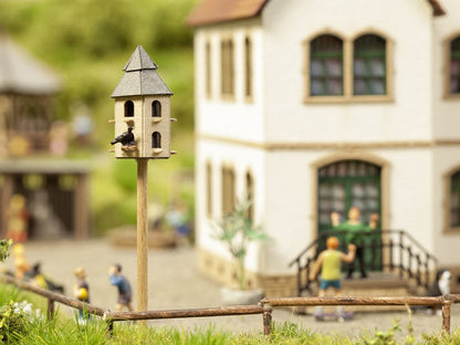 Noch 14345 HO Scale Birdhouse/Dove House - Laser-Cut Kit
