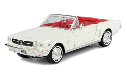 Motormax 79852 1/24 1964 1/2 Ford Mustang Convertible, Goldfinger