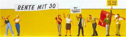 Preiser 10456 HO Scale Pedestrians Demonstrators w/Signs