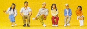 Preiser 10297 HO Scale Spectators Seated Youths