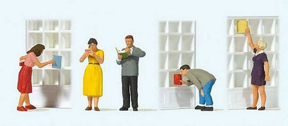 Preiser 10675 HO Scale At the Bookstore pkg(5)