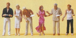 Preiser 10440 HO Scale Wedding Participants Guests at Buffet